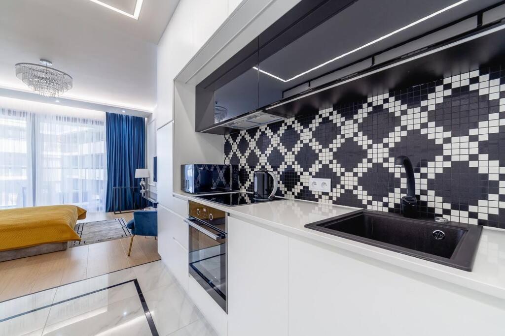 Stylowy Apartament Centrum Warszawy Z Tarasem Warsawa Bagian luar foto